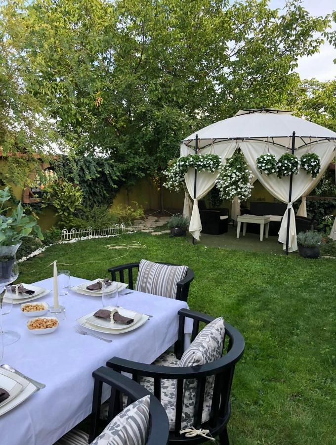 Lux Garden Home D Kumanovo Kültér fotó